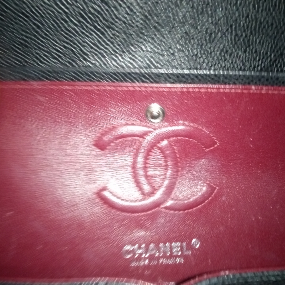 Authentic chanel bag - Picture 7 of 13